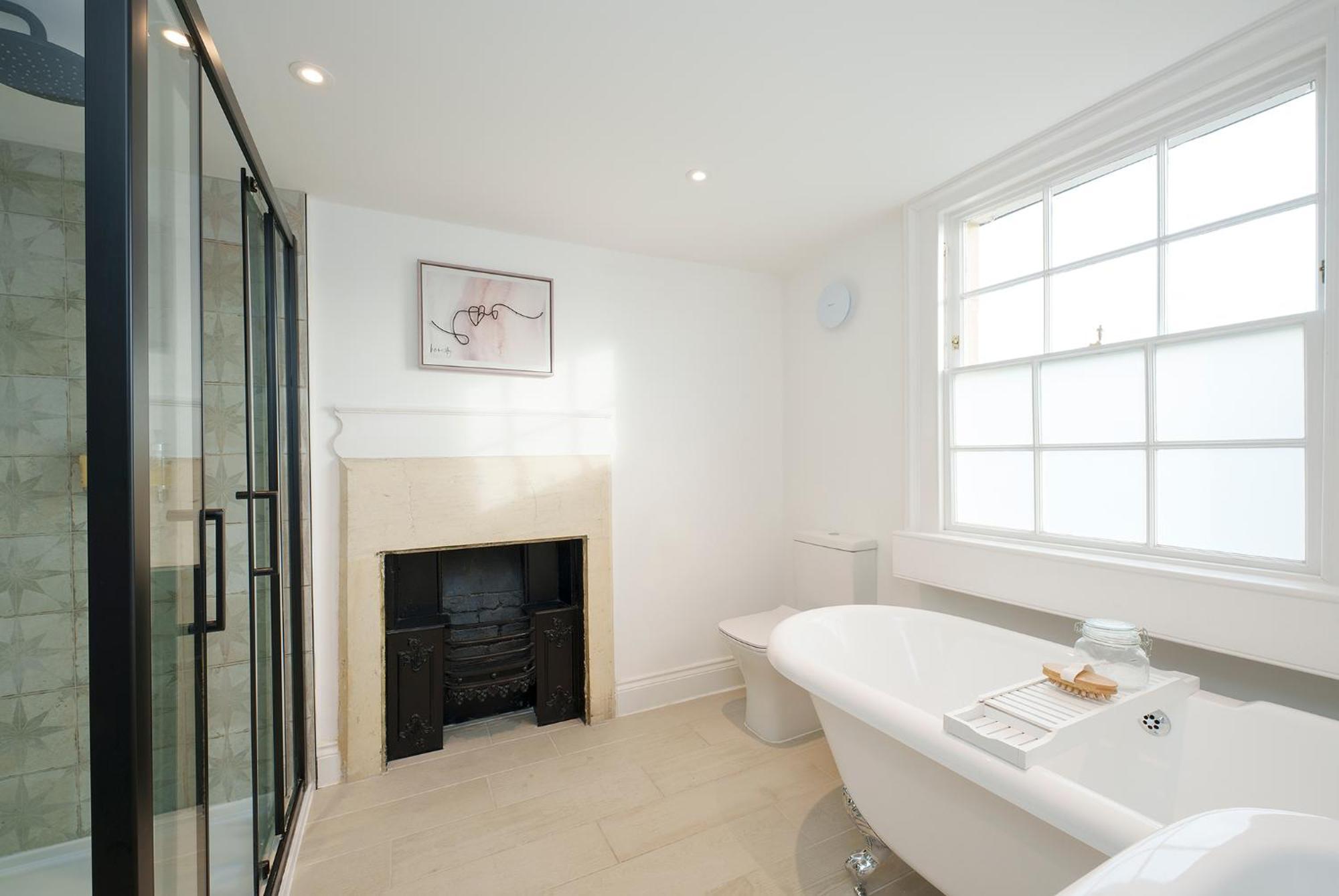 The Haze House - 4 Bed Townhouse Bath Exterior foto